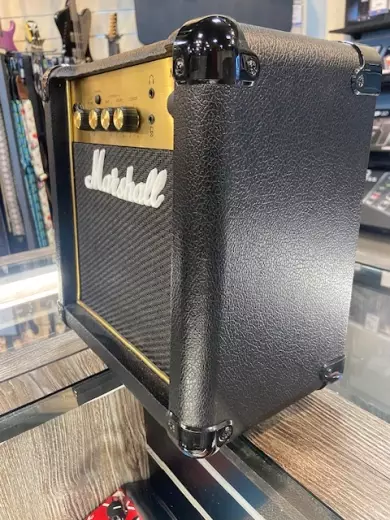 Marshall - MG10G 3